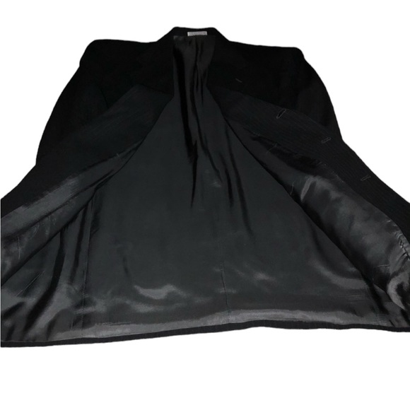 100% Wool Suit - Picture 9 of 12